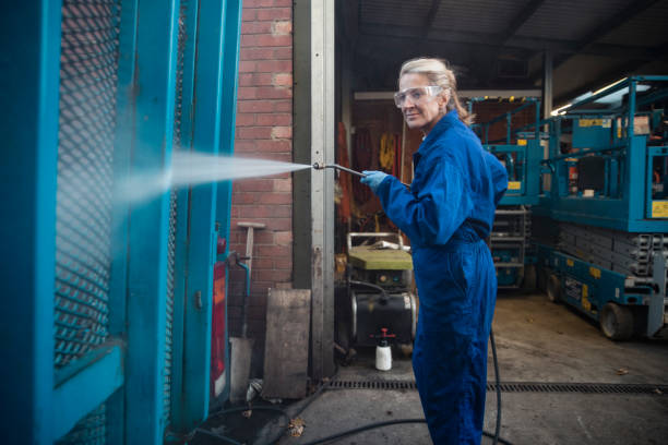 Best Window and Screen Pressure Cleaning in Redgranite, WI
